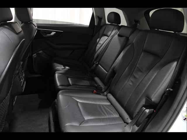 used 2023 Audi Q7 car, priced at $38,500