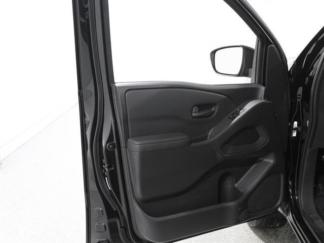 used 2022 Nissan Frontier car, priced at $24,990