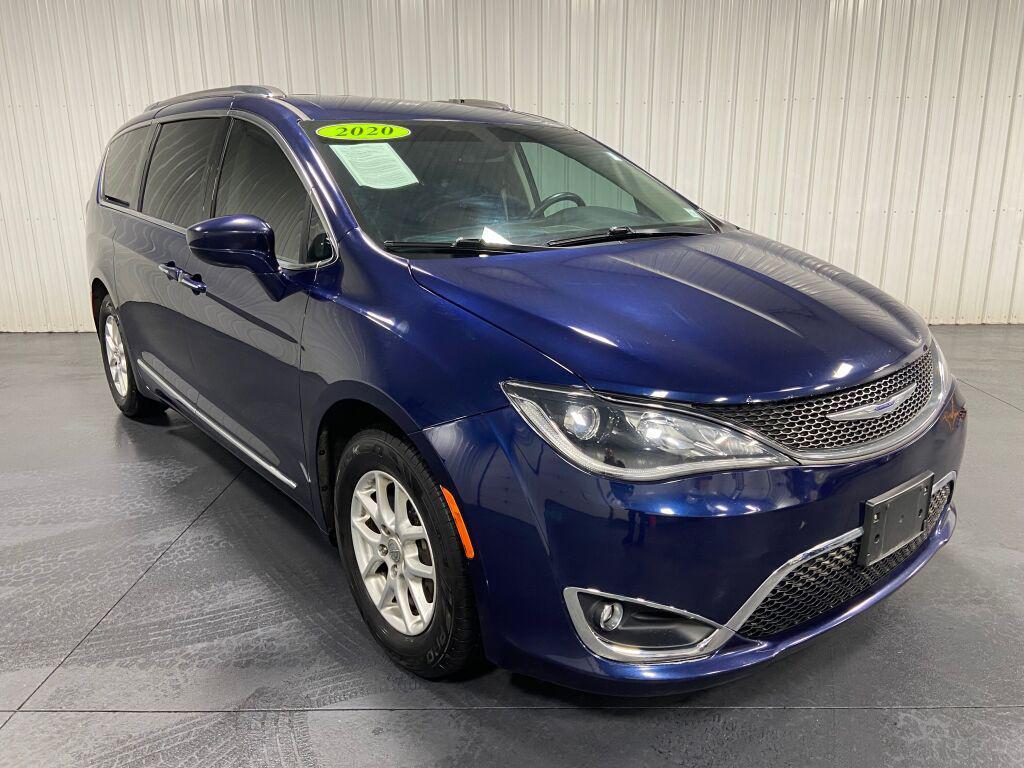 used 2020 Chrysler Pacifica car, priced at $16,982