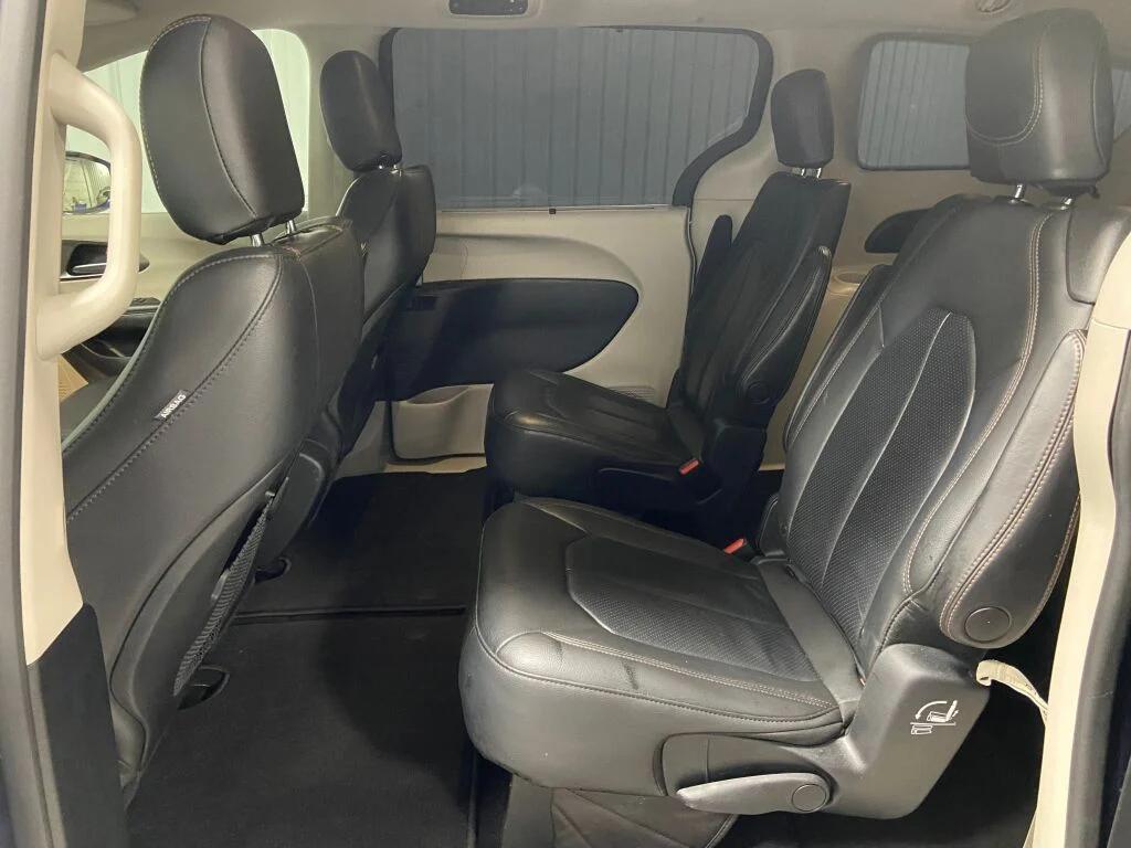 used 2020 Chrysler Pacifica car, priced at $16,982