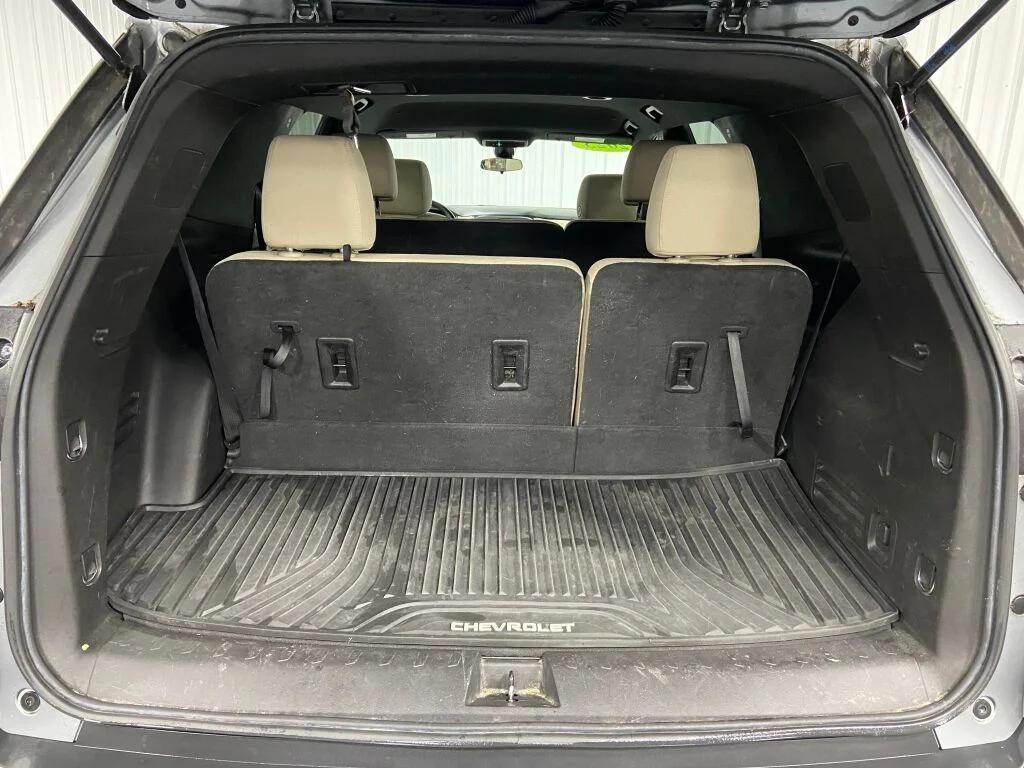 used 2023 Chevrolet Traverse car, priced at $27,979