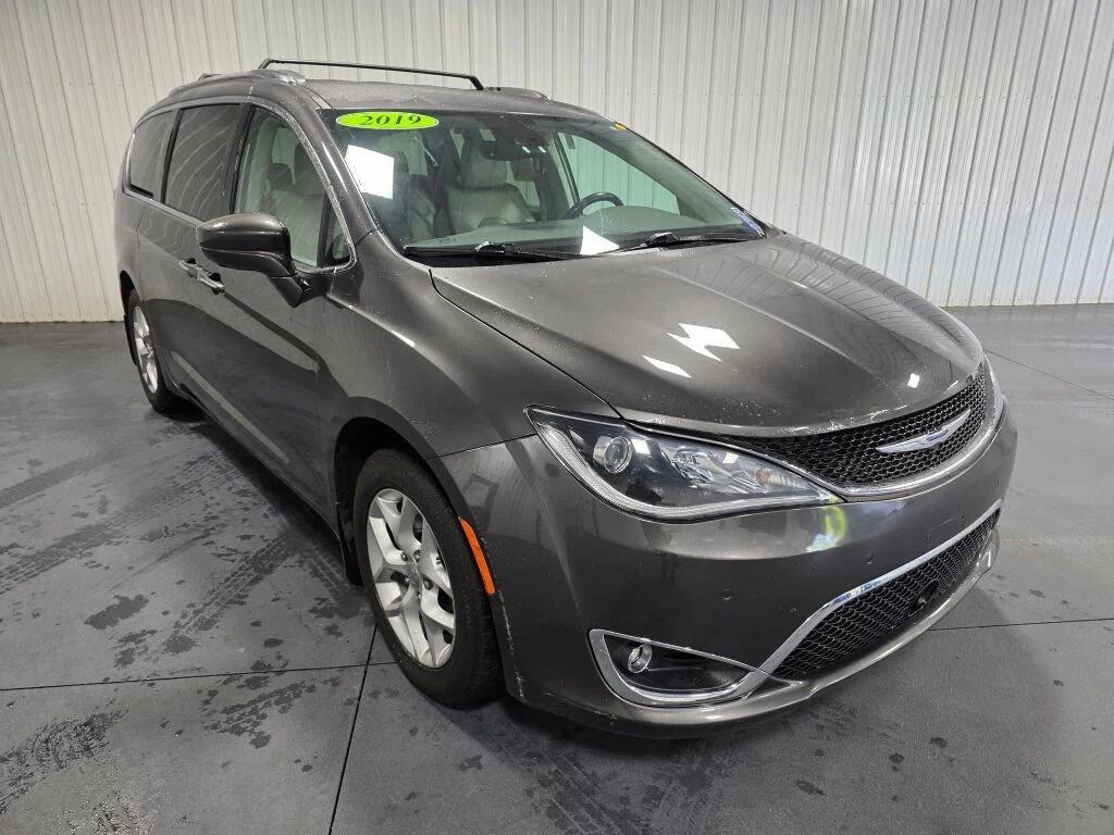 used 2019 Chrysler Pacifica car, priced at $19,982