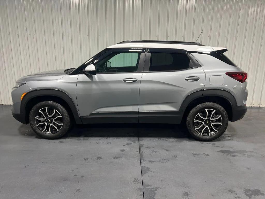 used 2023 Chevrolet TrailBlazer car, priced at $20,983