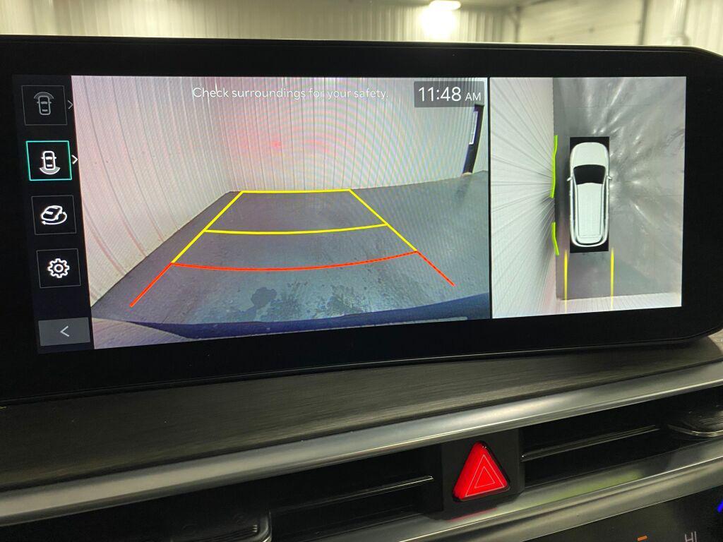 used 2025 Kia Sorento car, priced at $31,692