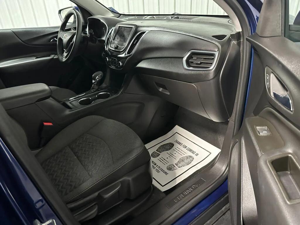 used 2023 Chevrolet Equinox car, priced at $19,789