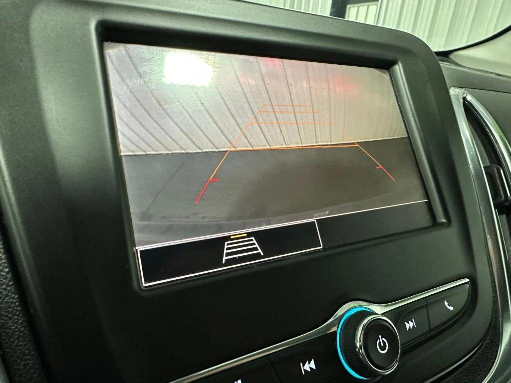 used 2023 Chevrolet Equinox car, priced at $19,789