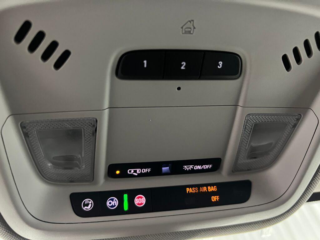 used 2020 Chevrolet Traverse car, priced at $19,589