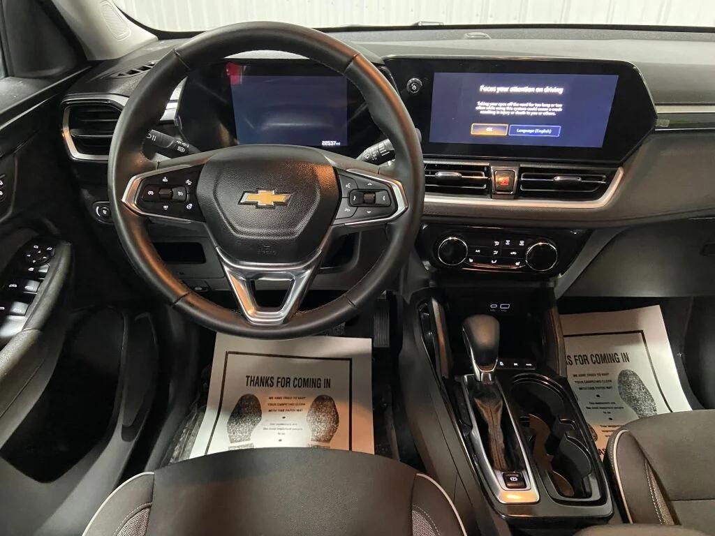 used 2024 Chevrolet TrailBlazer car, priced at $23,978