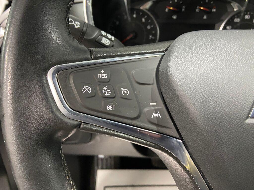 used 2023 Chevrolet Equinox car, priced at $18,292