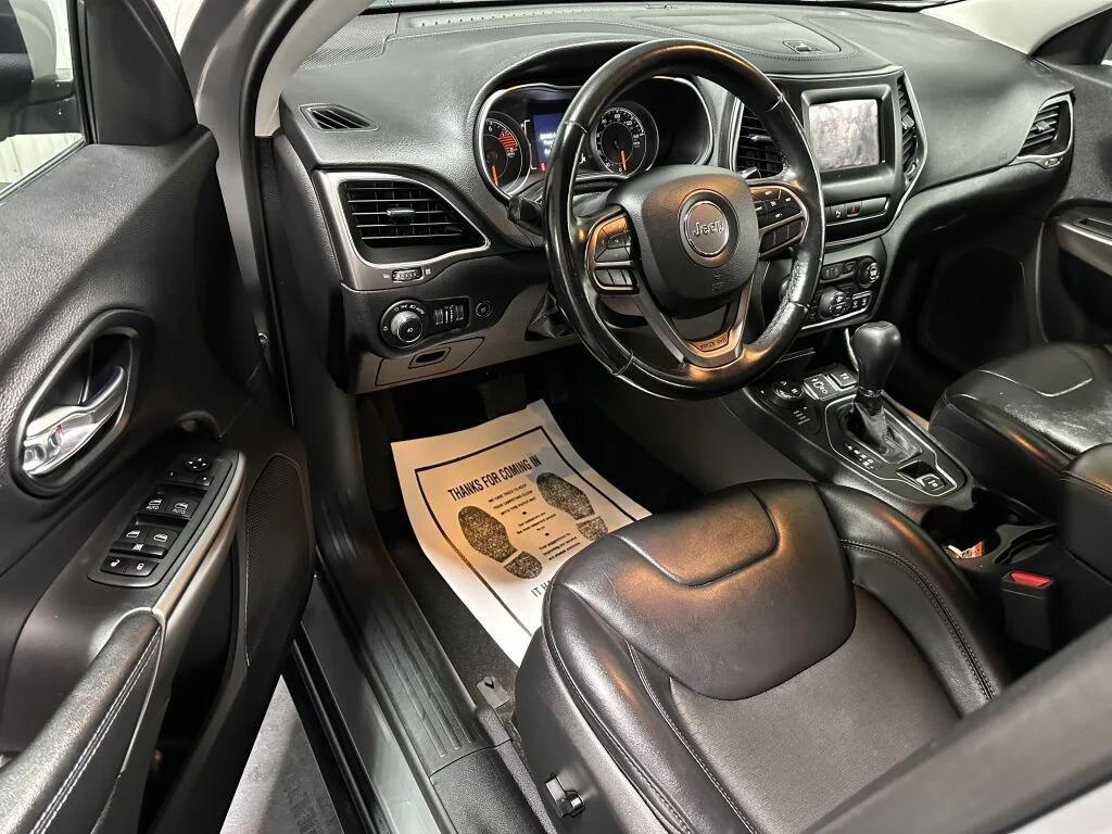 used 2020 Jeep Cherokee car, priced at $19,596