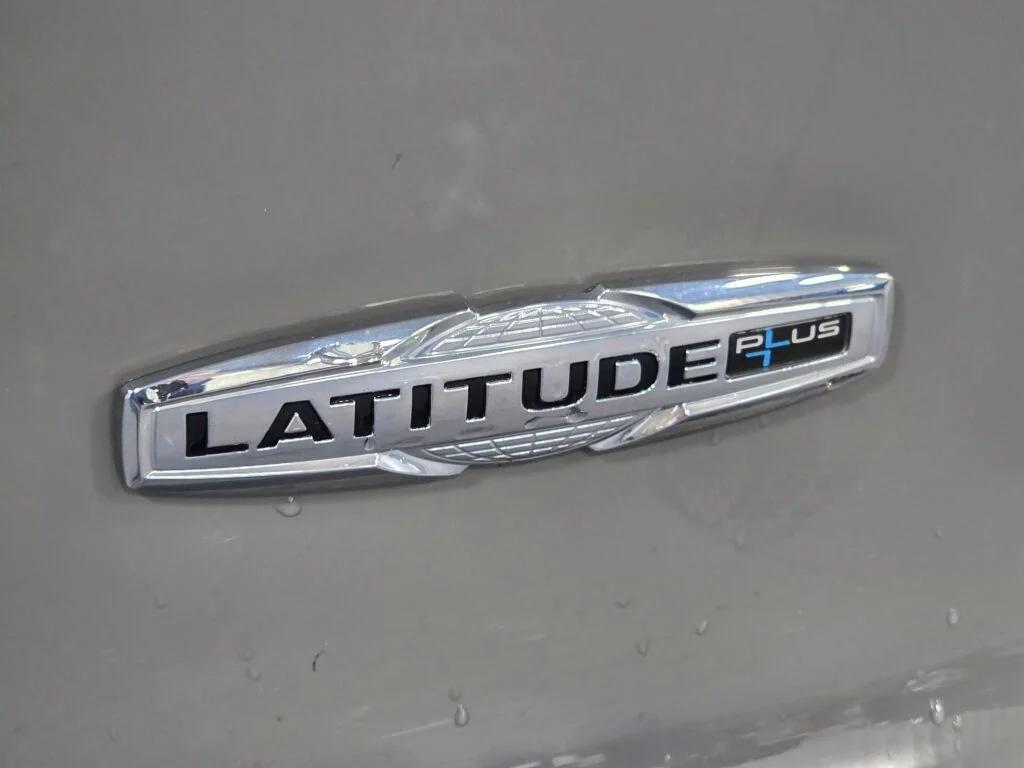 used 2020 Jeep Cherokee car, priced at $19,596