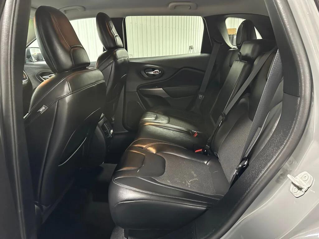 used 2020 Jeep Cherokee car, priced at $19,596