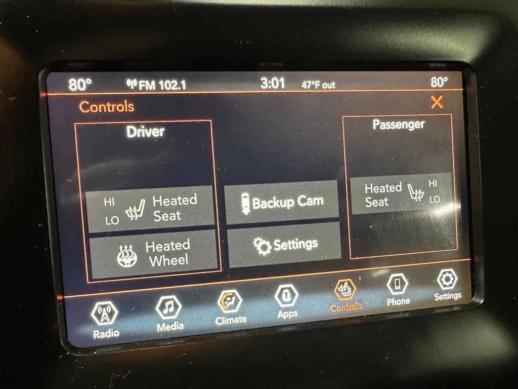 used 2020 Jeep Cherokee car, priced at $19,596