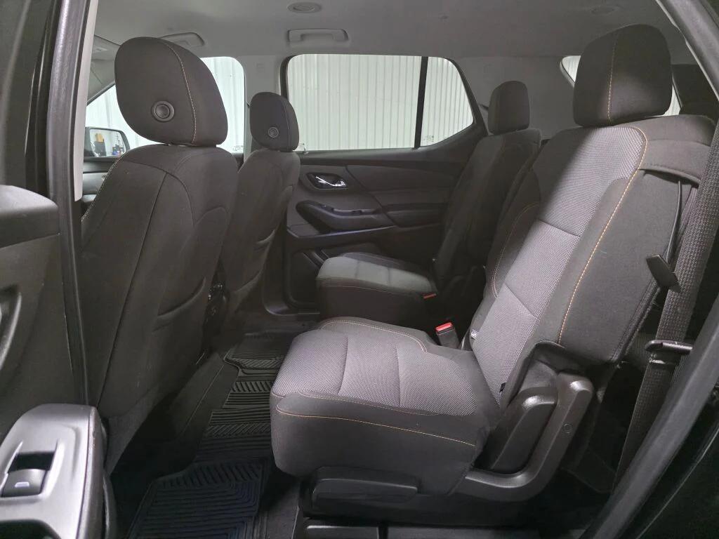 used 2021 Chevrolet Traverse car, priced at $23,977