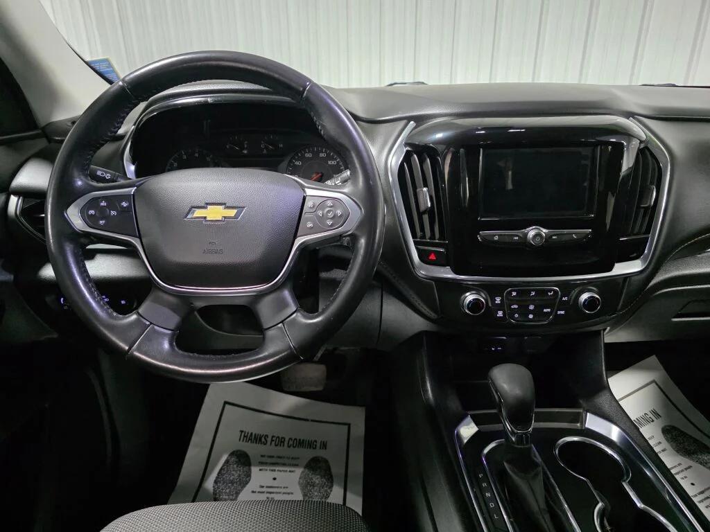 used 2021 Chevrolet Traverse car, priced at $23,977