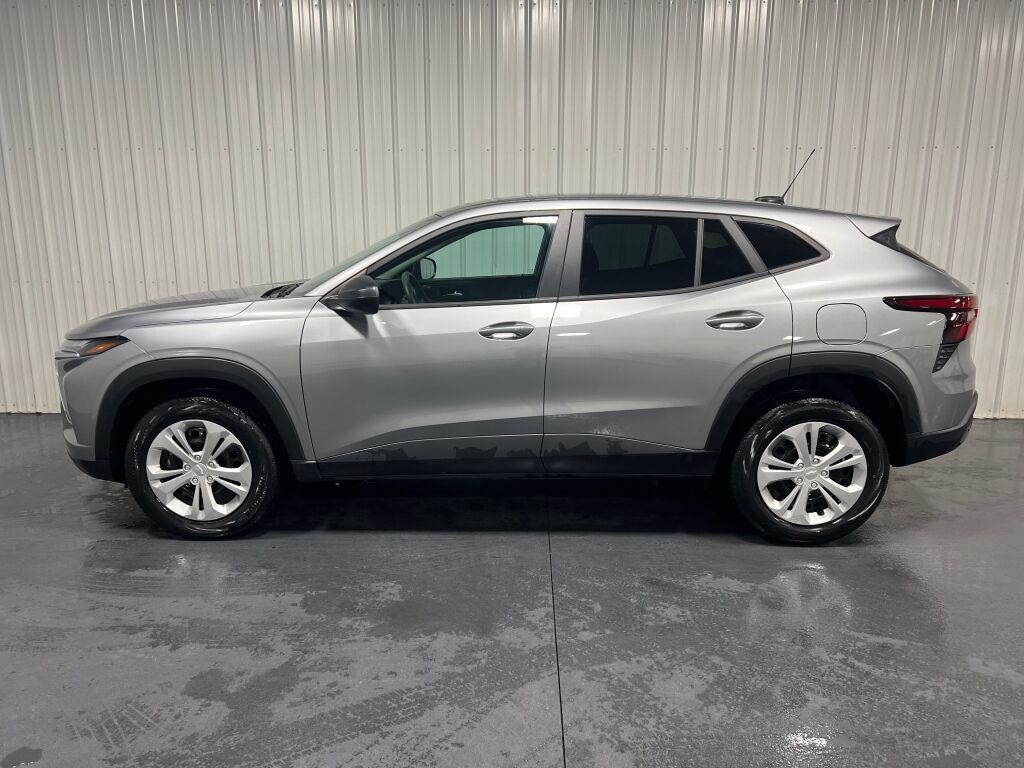used 2024 Chevrolet Trax car, priced at $17,549