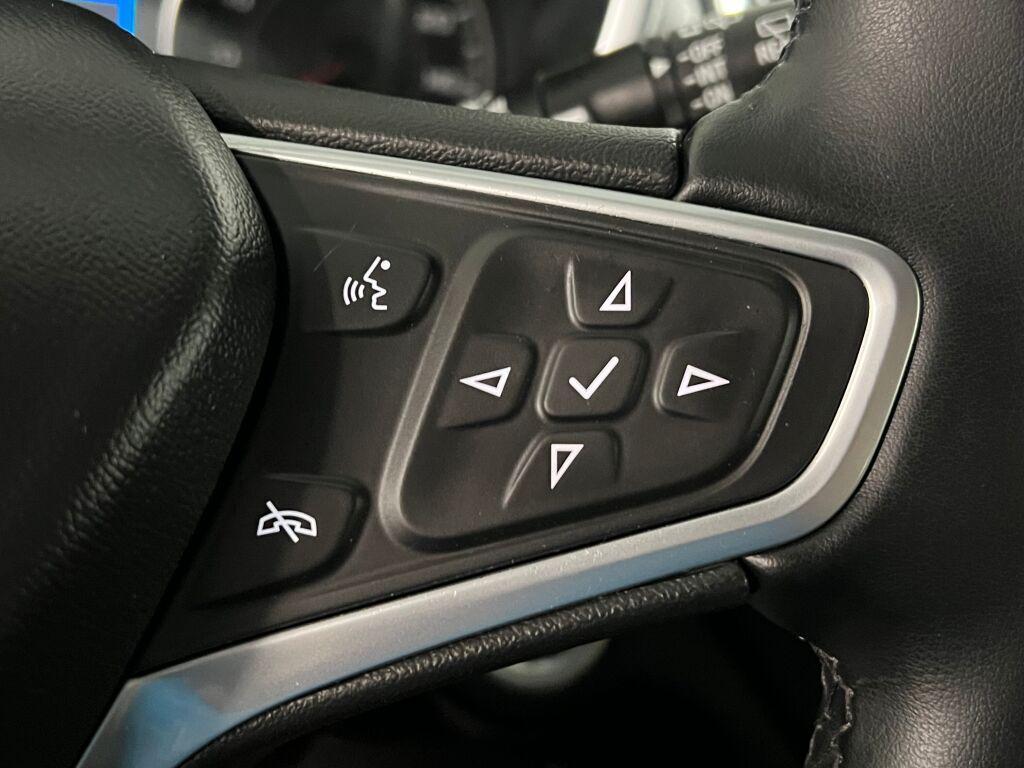 used 2023 Chevrolet Equinox car, priced at $17,396