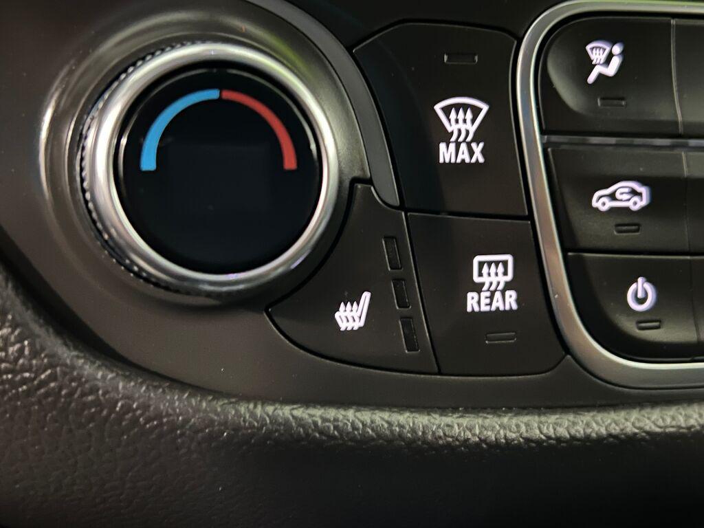 used 2023 Chevrolet Equinox car, priced at $17,396