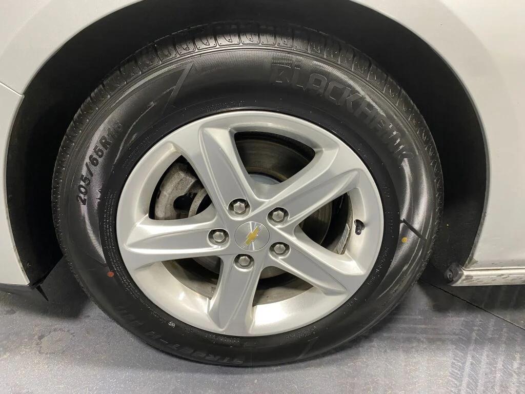 used 2022 Chevrolet Malibu car, priced at $12,889