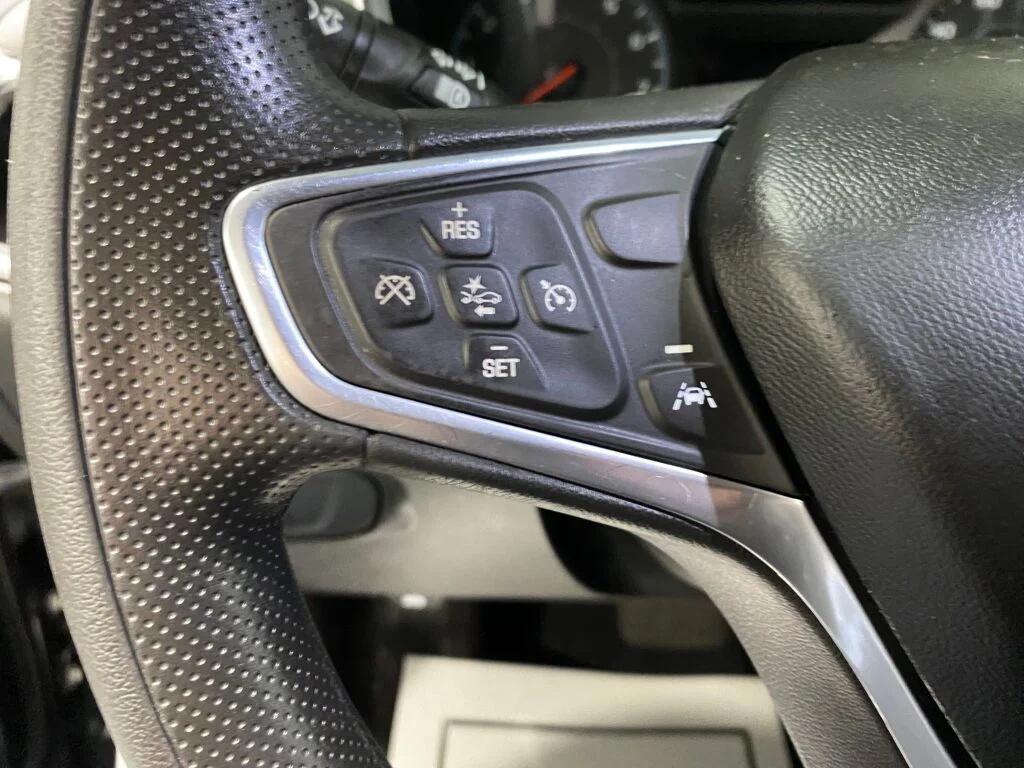 used 2022 Chevrolet Equinox car, priced at $18,988