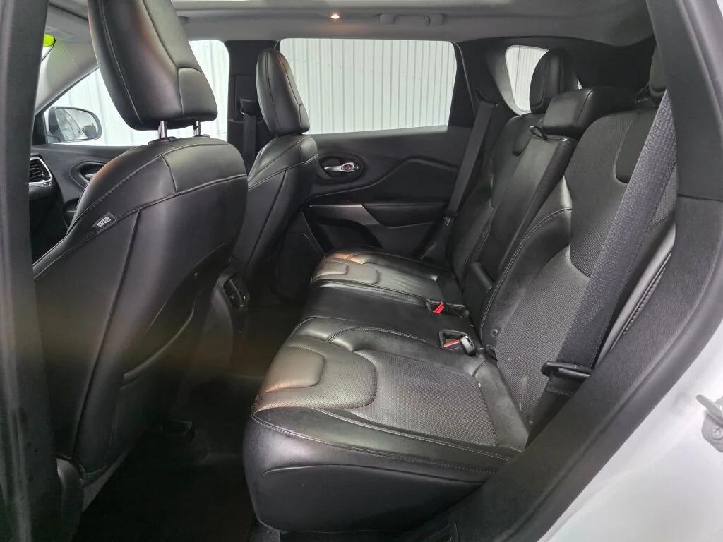 used 2019 Jeep Cherokee car, priced at $17,327