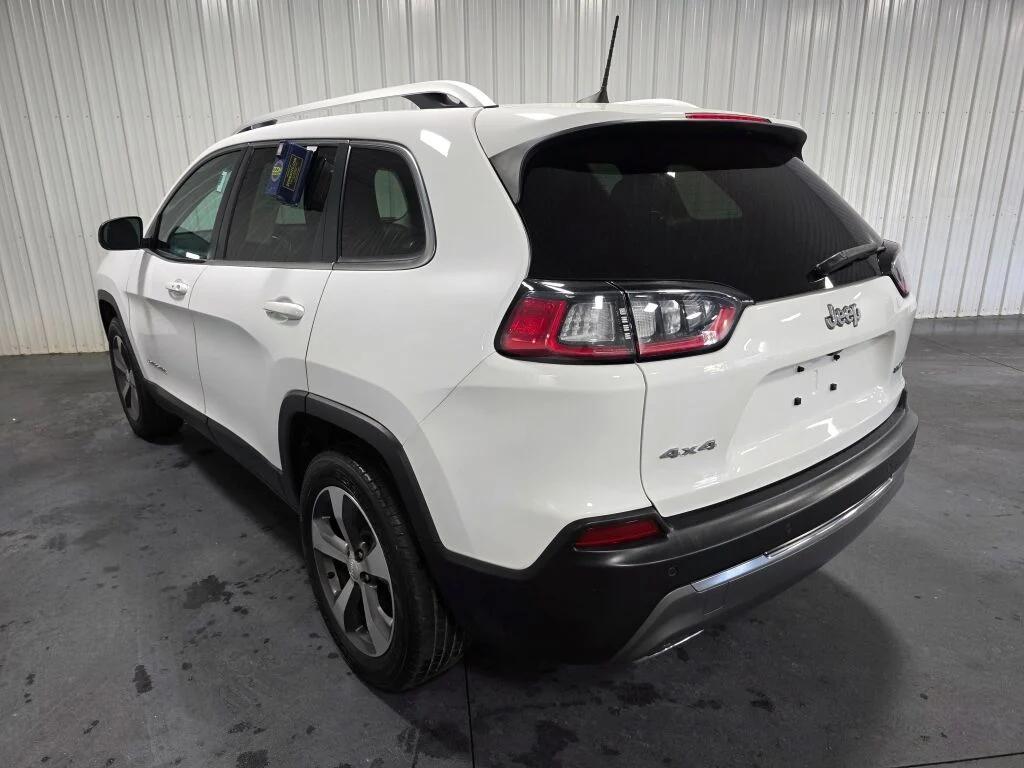 used 2019 Jeep Cherokee car, priced at $17,327