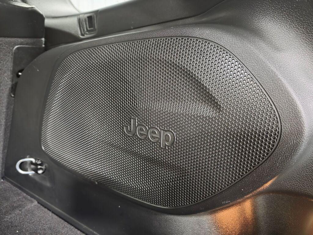 used 2019 Jeep Cherokee car, priced at $17,327