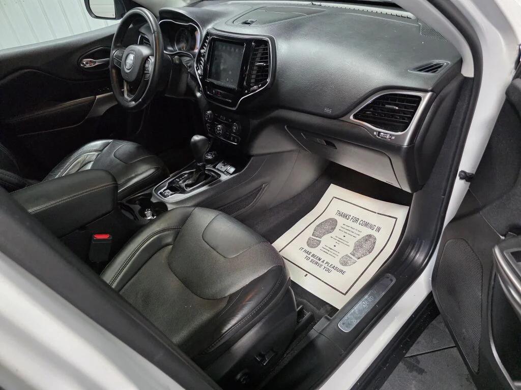 used 2019 Jeep Cherokee car, priced at $17,327