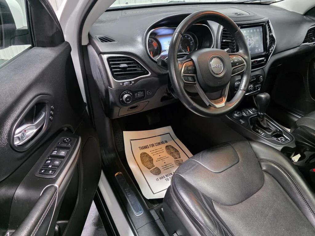 used 2019 Jeep Cherokee car, priced at $17,327