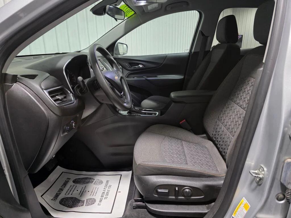 used 2022 Chevrolet Equinox car, priced at $17,792