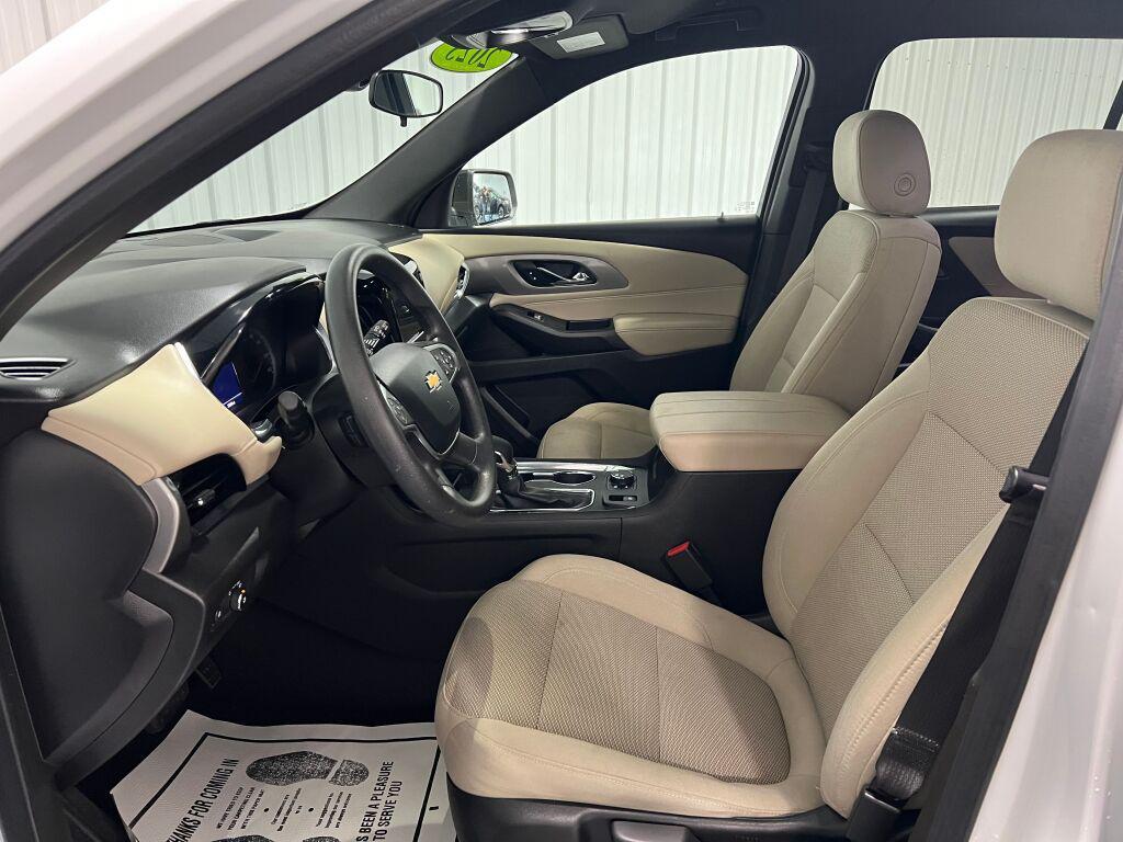 used 2023 Chevrolet Traverse car, priced at $26,578