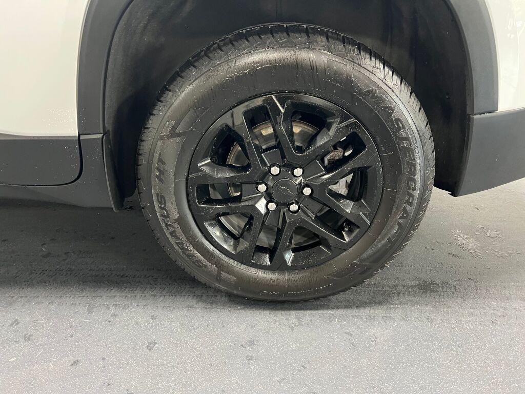 used 2023 Chevrolet Traverse car, priced at $26,578