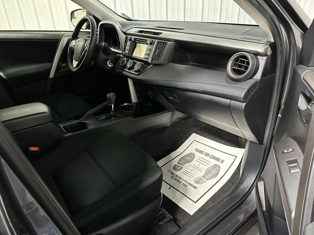 used 2018 Toyota RAV4 car