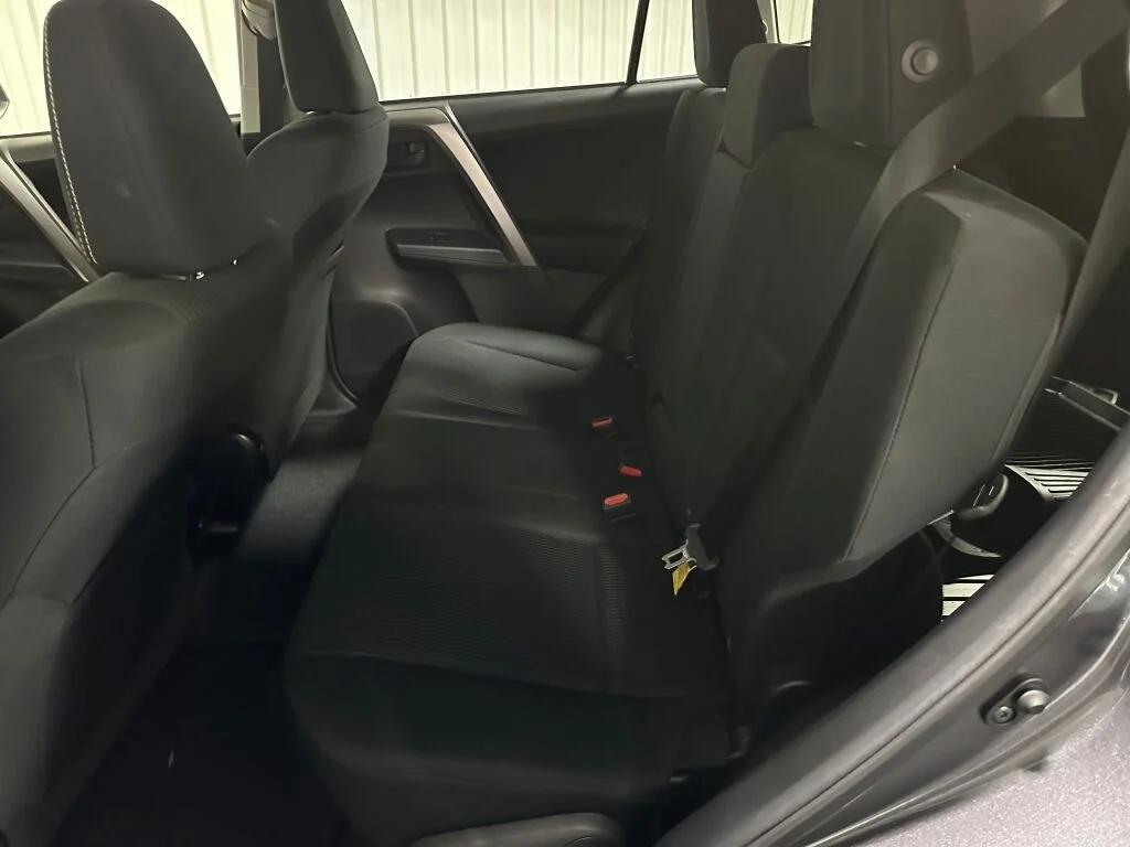 used 2018 Toyota RAV4 car