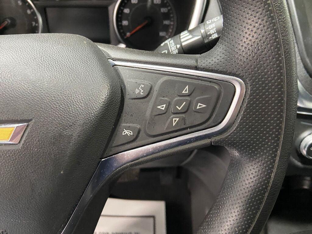 used 2024 Chevrolet Equinox car, priced at $17,987