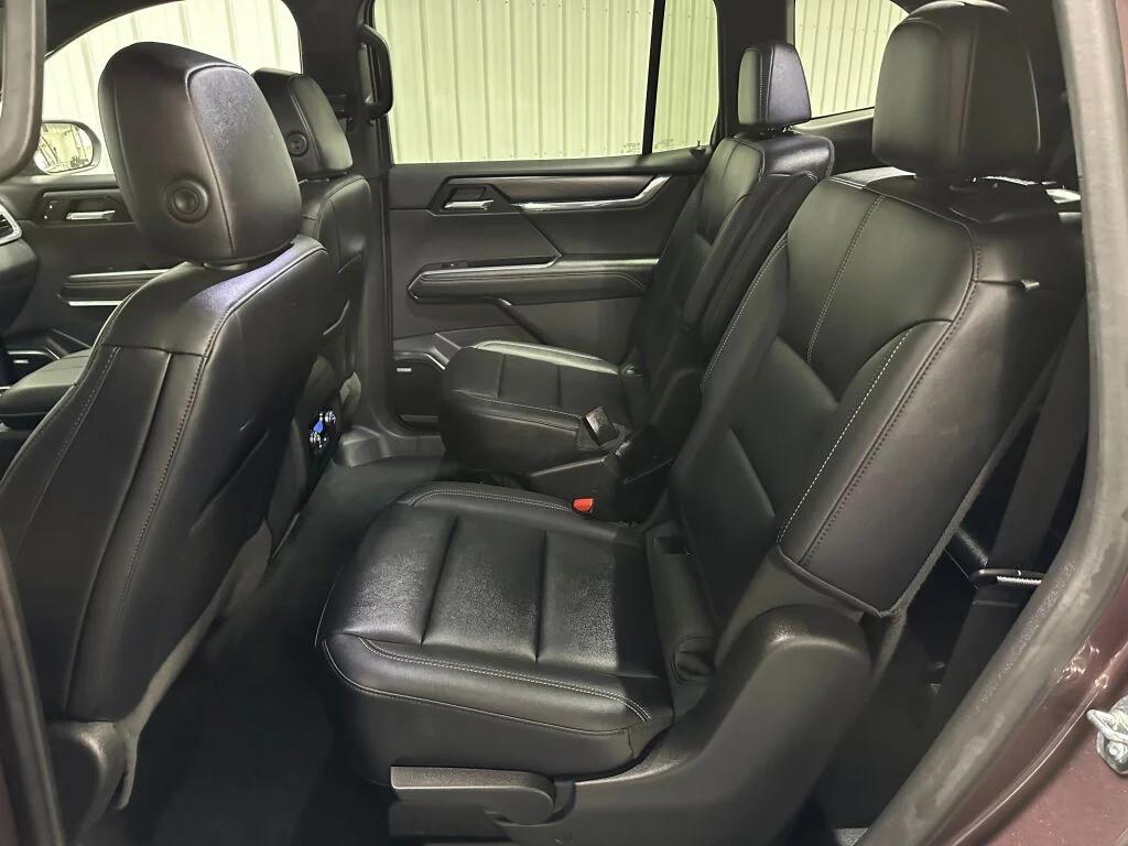 used 2024 GMC Acadia car