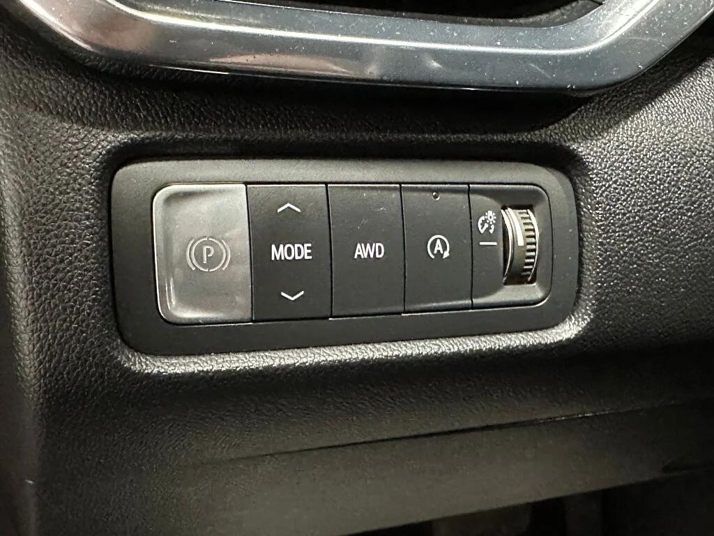 used 2024 GMC Acadia car