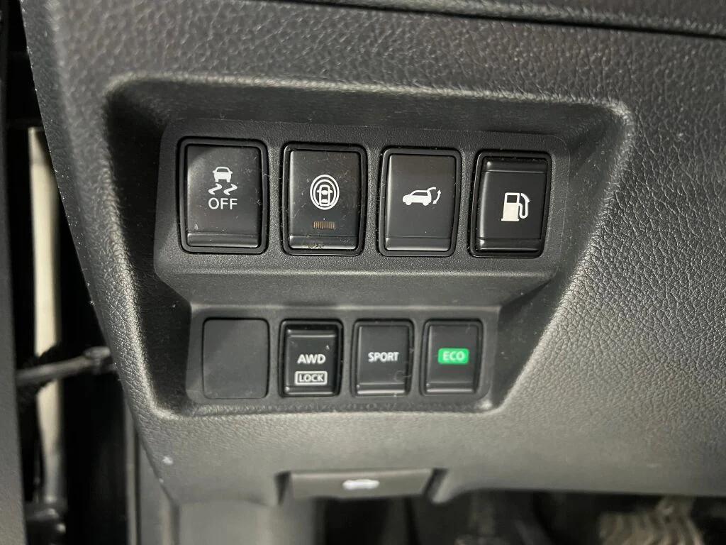 used 2019 Nissan Rogue car, priced at $15,988