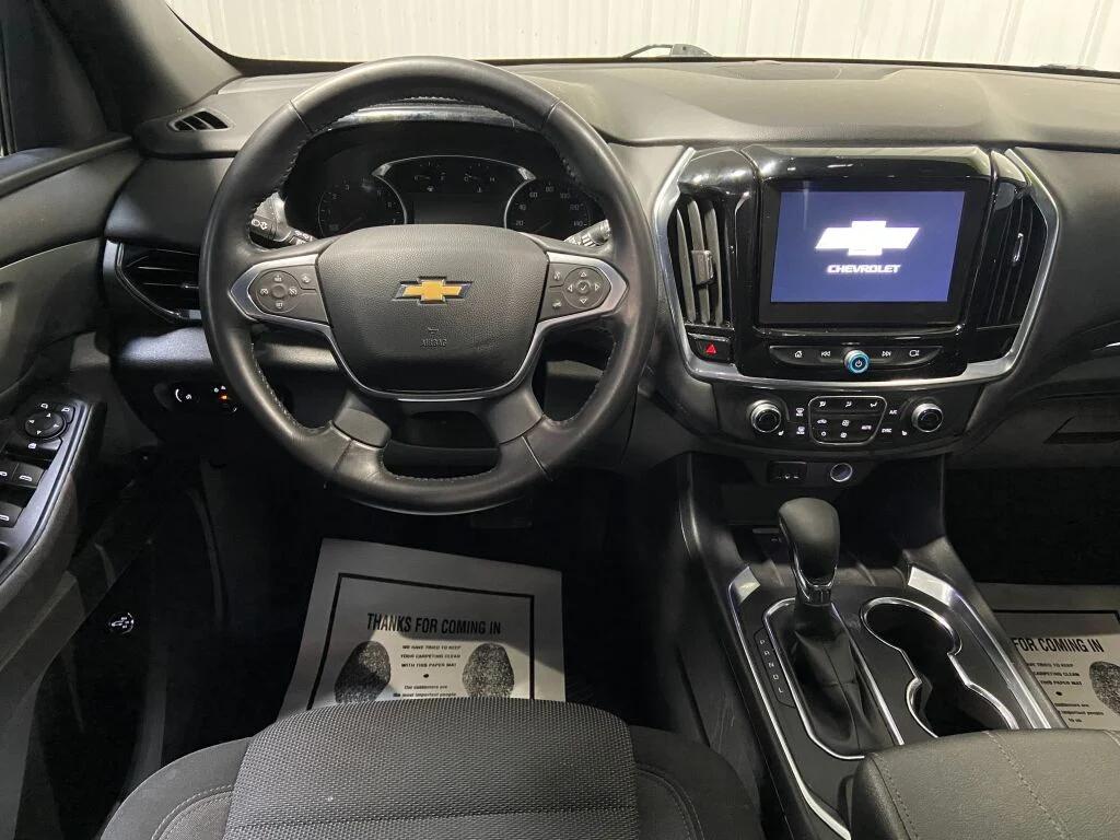 used 2022 Chevrolet Traverse car, priced at $25,883