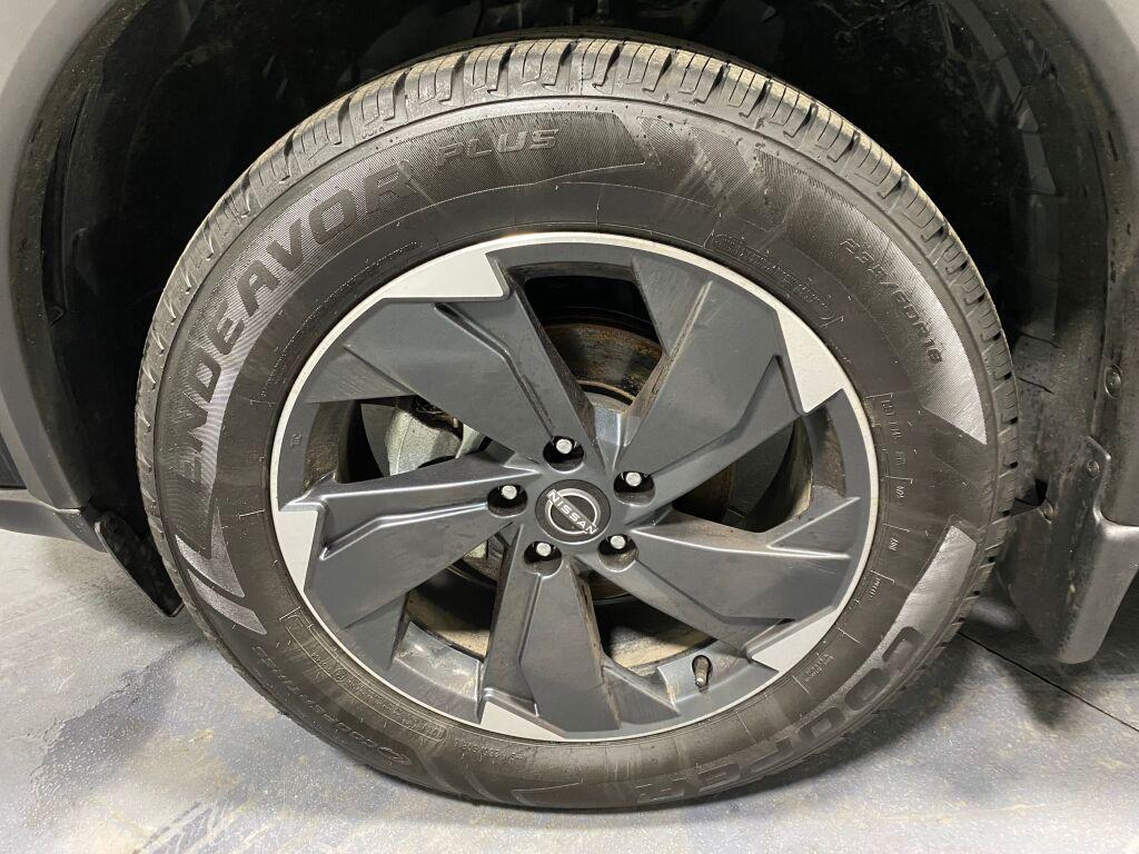 used 2024 Nissan Rogue car, priced at $24,889
