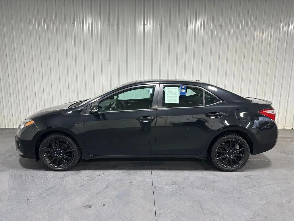 used 2016 Toyota Corolla car