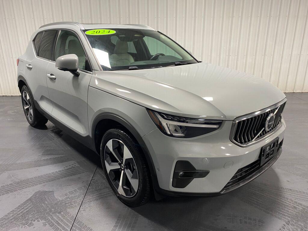 used 2024 Volvo XC40 car, priced at $29,993