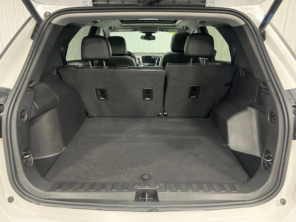 used 2023 Chevrolet Equinox car, priced at $23,856