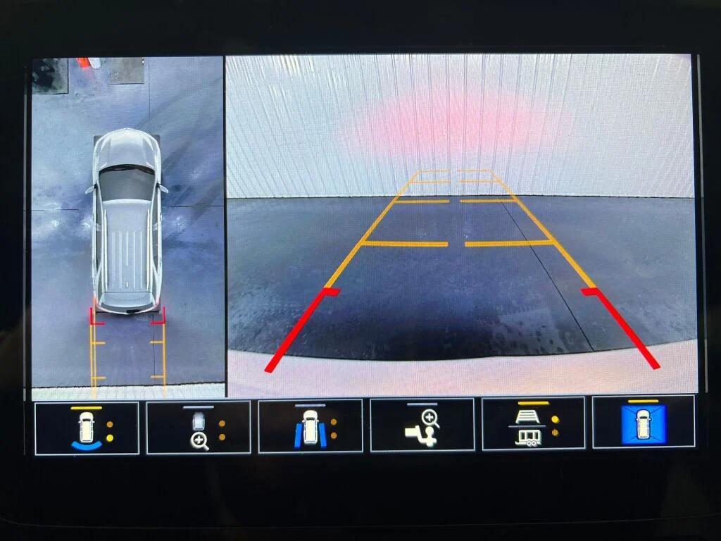 used 2023 Chevrolet Equinox car, priced at $23,856