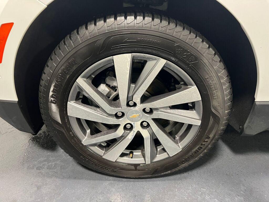 used 2023 Chevrolet Equinox car, priced at $23,856