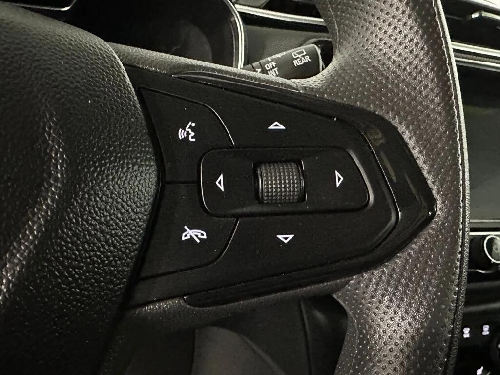 used 2023 Chevrolet TrailBlazer car, priced at $21,559