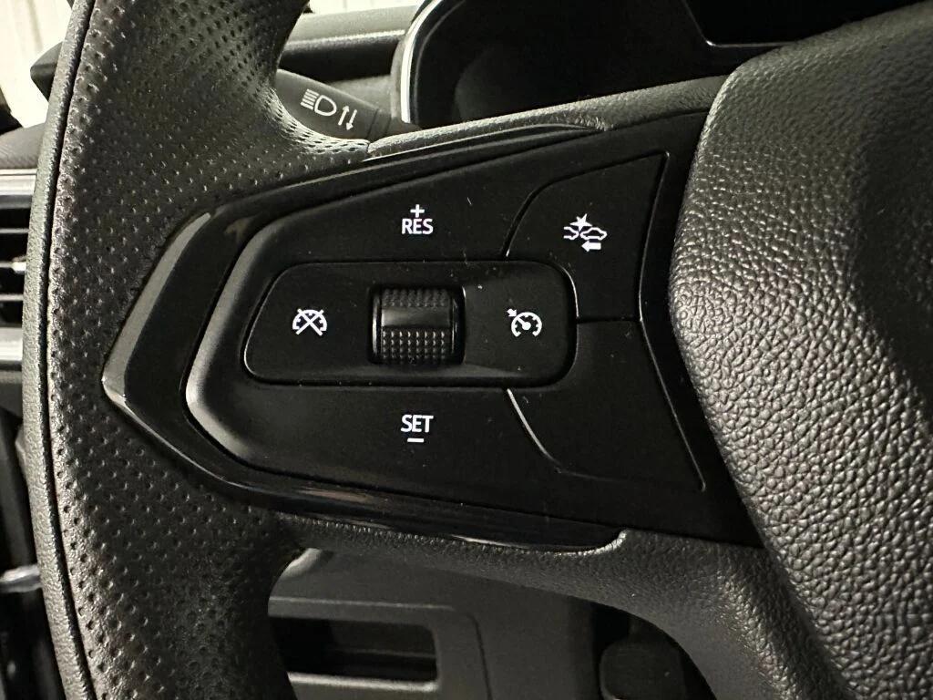 used 2023 Chevrolet TrailBlazer car, priced at $21,559