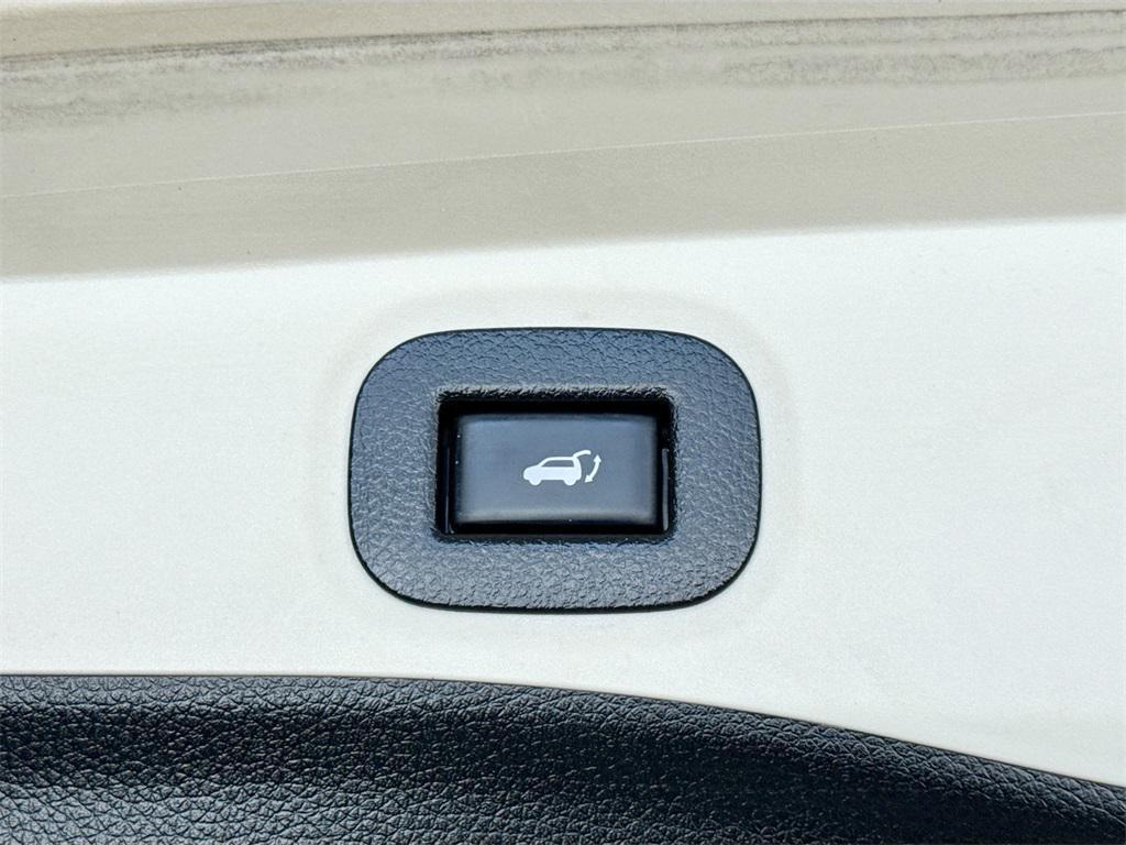 used 2018 Nissan Rogue car, priced at $15,997