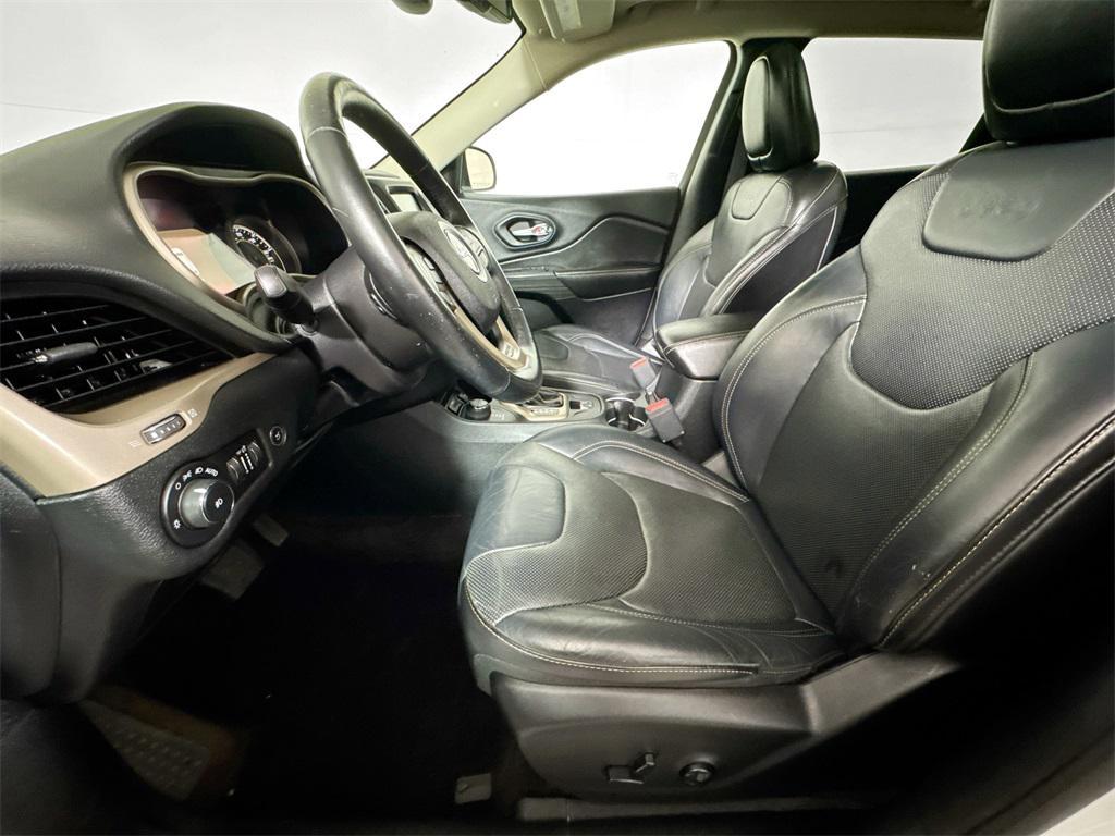 used 2016 Jeep Cherokee car, priced at $10,697