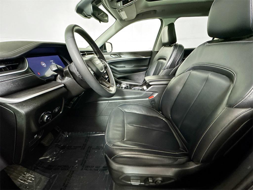 used 2023 Jeep Grand Cherokee L car, priced at $31,787